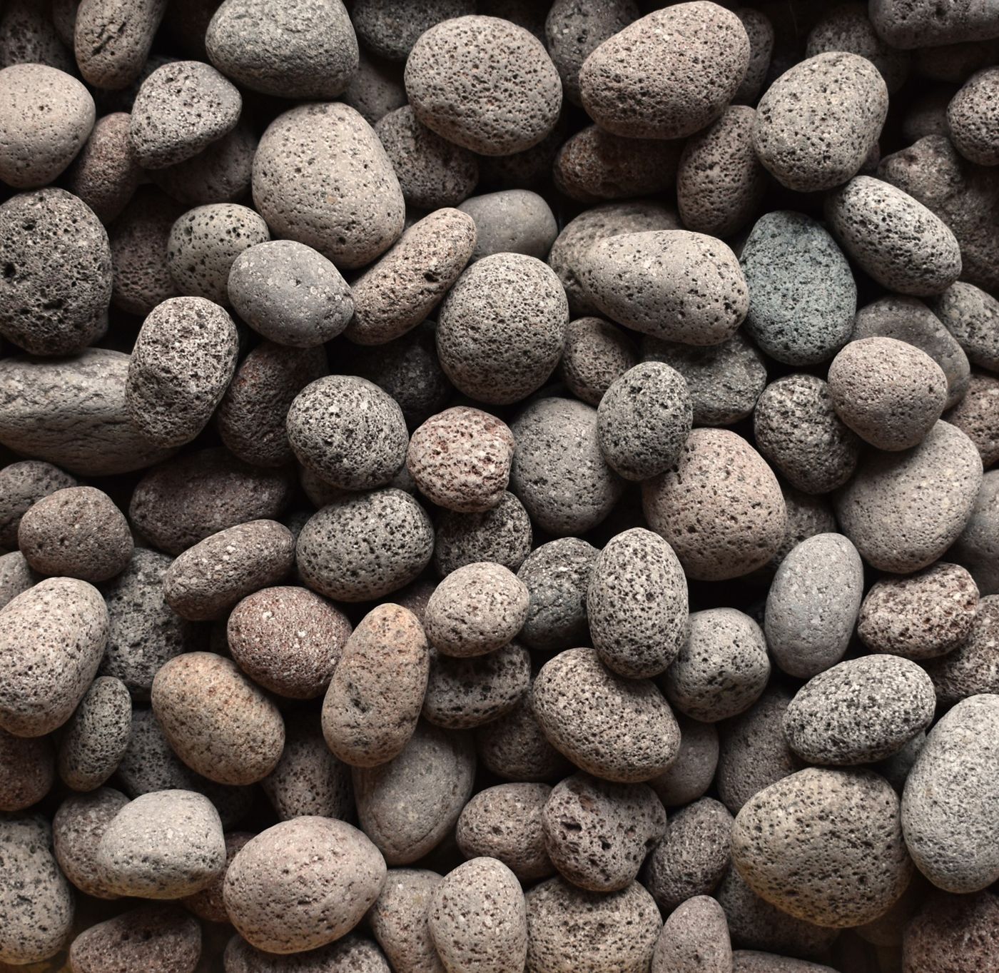 Red Beach Lava Pebbles Lava stone for fire features & materials
